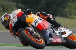 MotoGP Estoril Gara: Pedrosa batte Lorenzo, Rossi conclude 5°
