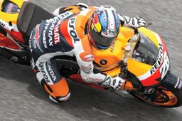 MotoGP Estoril Prove Libere 3: Pedrosa e Stoner in 0"012