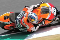 MotoGP Mugello Qualifiche: Pedrosa in pole, beffato Lorenzo, Barbera porta la Ducati in prima fila