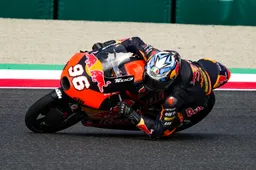 Moto3 Mugello: Holgado trionfa al fotofinish, Nepa rimonta stellare
