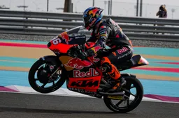 Moto3 Valencia, Prove 1: Holgado parte col piede giusto, Farioli 11°