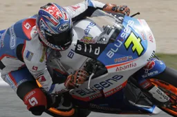 250cc: quattro giorni per iscriversi alla classe Moto2