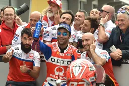 MotoGP UFFICIALE Danilo Petrucci rinnova con Ducati Pramac