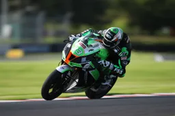 BSB Oulton Park Prove 2: Buchan risponde a O'Halloran