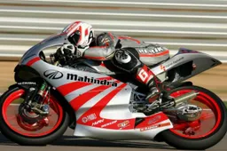 125cc Valencia Qualifiche: Danny Webb porta la Mahindra in pole