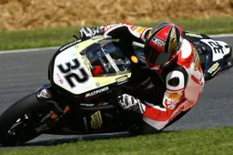 IDM Superbike Schleizer Dreieck Qualifiche: pole Ducati con Dario Giuseppetti