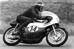 Kawasaki e il Motomondiale: l’impresa di Dave Simmonds, il genio ribelle