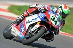 Superbike Nurburgring Prove 1: Giugliano, Biaggi, Melandri