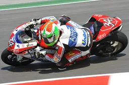 Superstock 1000 Nurburgring Qualifiche 1: Giugliano al vertice