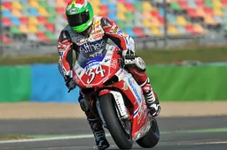 Superbike: Davide Giugliano all'esordio nel mondiale