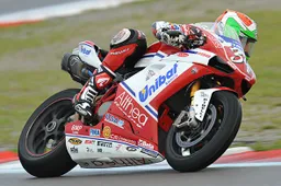 Superstock 1000 Nurburgring Prove 2: duello Giugliano-Petrucci