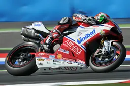 Superstock 1000 Magny Cours Prove 2: Giugliano al top