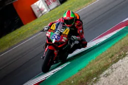 Davide Stirpe e Andrea Mantovani in 0”088: ancora una volata nel CIV Supersport