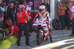 MotoGP, Aleix Espargaro attacca Tardozzi: "Brutto comportamento"