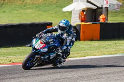Super volata del CIV Superbike: Delbianco su Pirro per 0"005!