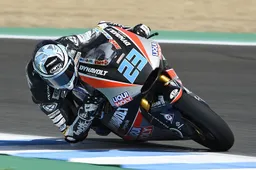 Moto2, Jerez: Baldassarri in testa nel Warm Up, Schrotter penalizzato
