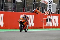 Moto3 Valencia, Prove 3: la zampata del rientrante Deniz Öncü