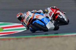 Moto2, Mugello: Hector Barbera sanzionato per l'incidente con Nagashima
