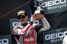 Superbike, Laguna Seca: Eugene Laverty riporta l'Aprilia sul podio