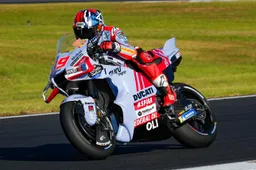 MotoGP Valencia, Di Giannantonio sanzionato per la pressione gomme: la nuova classifica