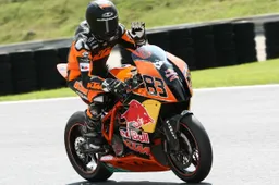 IDM Superbike: Didier Van Keymeulen fermato dai problemi fisici