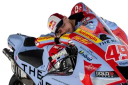 MotoGP, Di Giannantonio emozione Ducati: "Quando vedo le moto di Bayliss..."