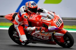 Moto2 Indonesia, Prove 2: svetta Jake Dixon, 2° Celestino Vietti