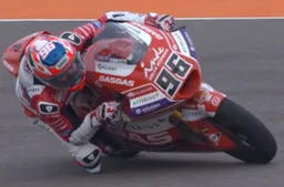 Moto2 India: Jake Dixon pole allo scadere, Acosta beffato