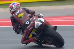 Moto2 Austin: Boscoscuro d'attacco sul bagnato, Gonzalez in difficoltà