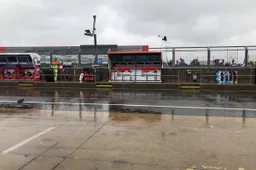 MotoGP Silverstone, piove sul bagnato. Asfalto sotto inchiesta