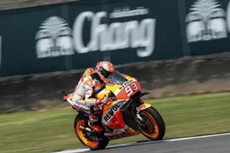 MotoGP Thailandia, Warm Up: Marc Marquez detta il passo