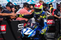 Supersport Donington: Gara 2 Dominique Aegerter, sono nove di fila!