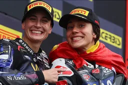 Donne e moto: una storia di libertà e velocità