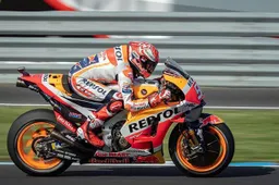 MotoGP Phillip Island, Prove 3: Marc Marquez al comando con caduta
