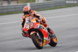 MotoGP, Sepang: Marc Marquez continua a vincere, Rins e Zarco sul podio