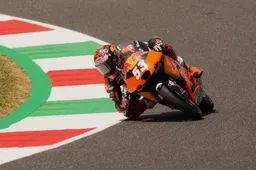 Moto3 Mugello: Guizzo Deniz Öncü in pole, Dennis Foggia 3°