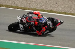 MotoGP Catalunya: a Viñales il warm up, cade Espargaró. I tempi Moto2 e Moto3