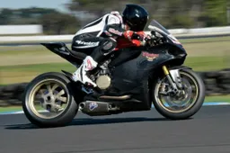 Superstock 1000: Liberty Racing rinuncia alla Stock con la 1199