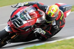 SUPERBIKE*IDM: Ducati 3C domina al Lausitzring con Forés e Neukirchner