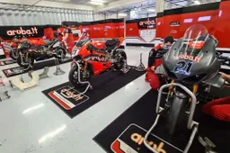Superbike Test Portimao: programma e orari, Danilo Petrucci sulla V4