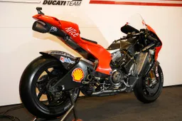 MotoGP: le caratteristiche della Ducati Desmosedici GP9