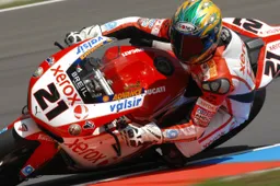 Superbike: Troy Bayliss conferma "Proverò la 1198"