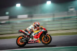 MotoGP Losail Warm Up: Marquez 1° davanti alle rosse di Dovizioso e Petrucci