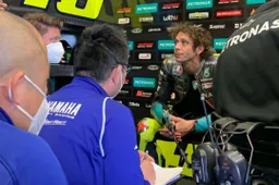 MotoGP, Valentino Rossi: "Trovate soluzioni, nuovi tecnici nel box Yamaha"