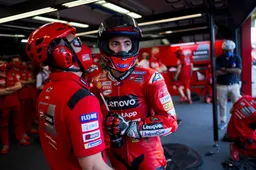 Bagnaia come Petrucci: "Fosse successo in MotoGP non avremmo corso"