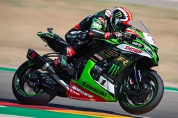 Live Superbike Teruel: storica vittoria di Rinaldi, 2° Rea, Redding KO