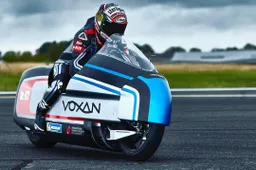 L'impresa di Max Biaggi: dalla MotoGP alla Superbike al record mondiale