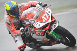 Superstock 1000 Assen Qualifiche 2: La Marra in pole con la 1199