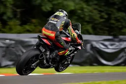 British Sportbike Oulton Park: Colombi avvicina la pole, 6° Rovelli
