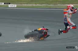 MotoGP, Sepang: L'airbag che ha salvato Márquez da una lesione